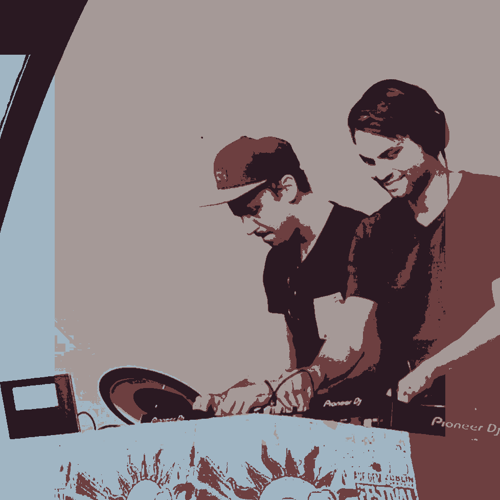 Resident DJ Duo Molekularmusik